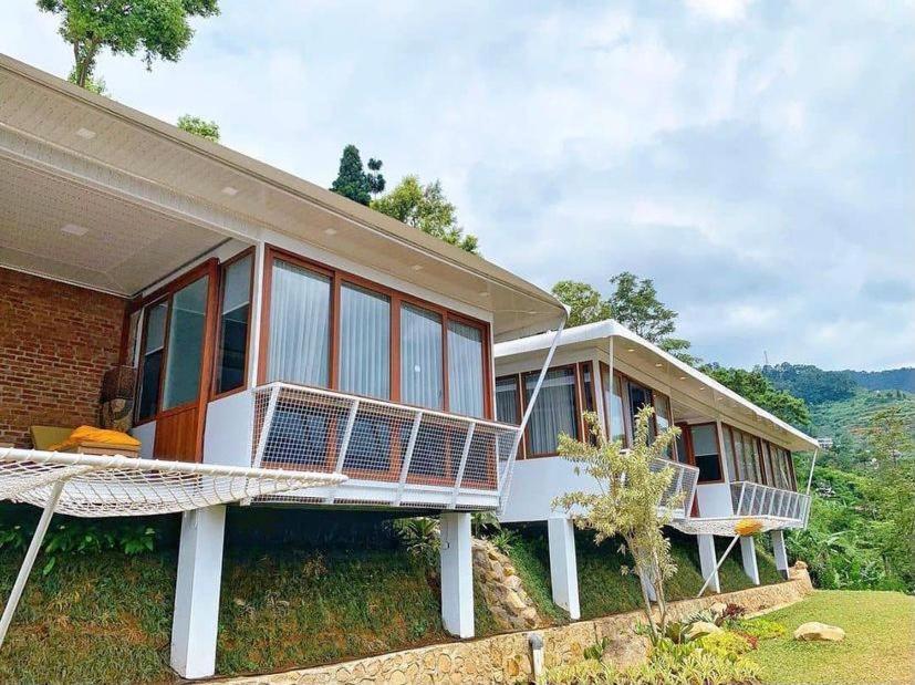 De Pointe Resort & Resto Campaka Bagian luar foto