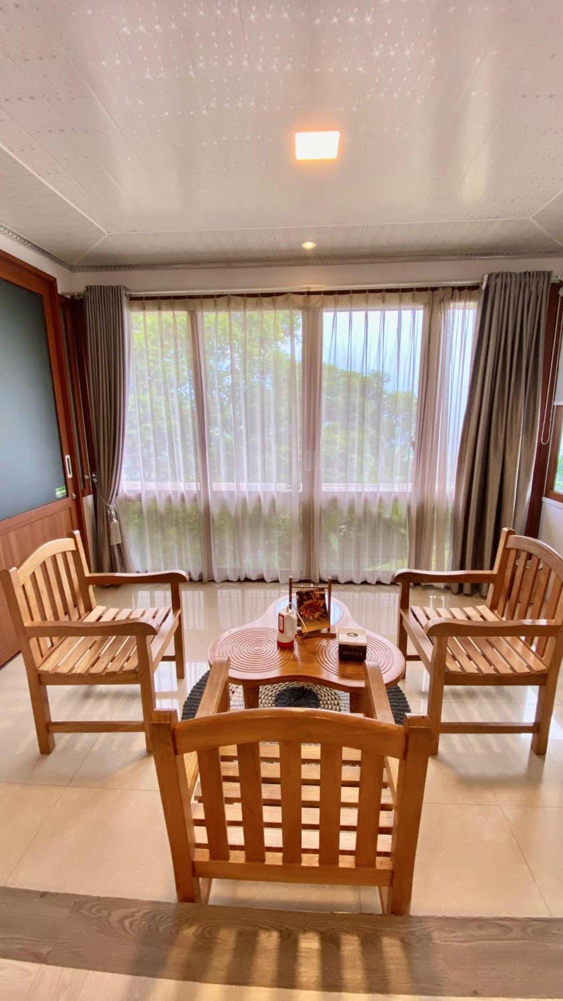 De Pointe Resort & Resto Campaka Bagian luar foto